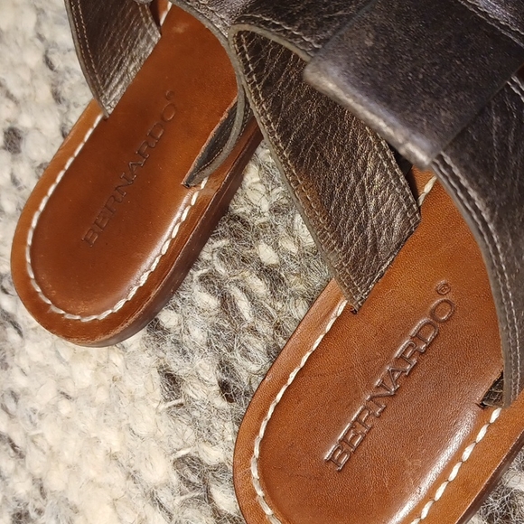 Bernardo sandals - Picture 2 of 13